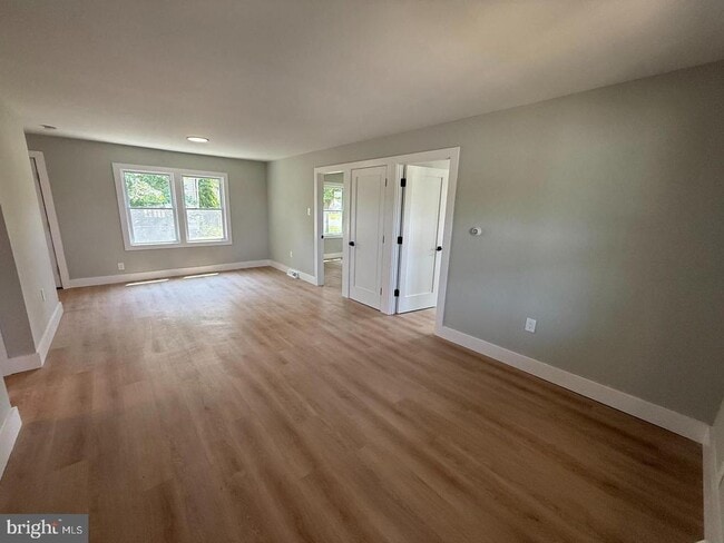 Building Photo - 36 Oakland St Rental