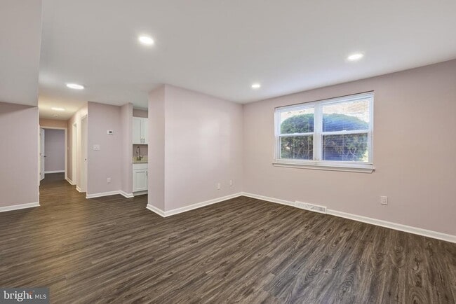 Photo - 4411 Falls Bridge Dr Apartment Unit L