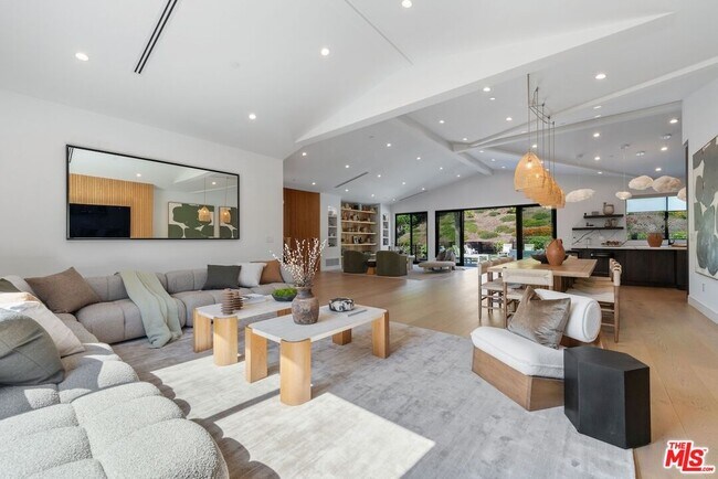 Photo - 20226 Lorenzana Dr