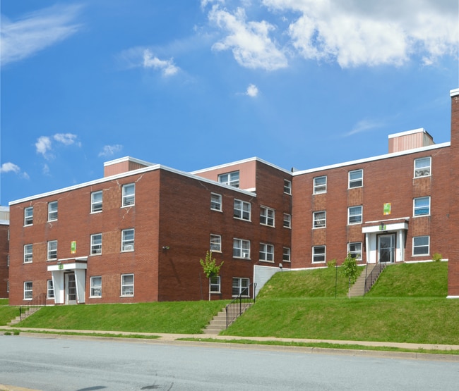 Photo - Lakefront Apartments