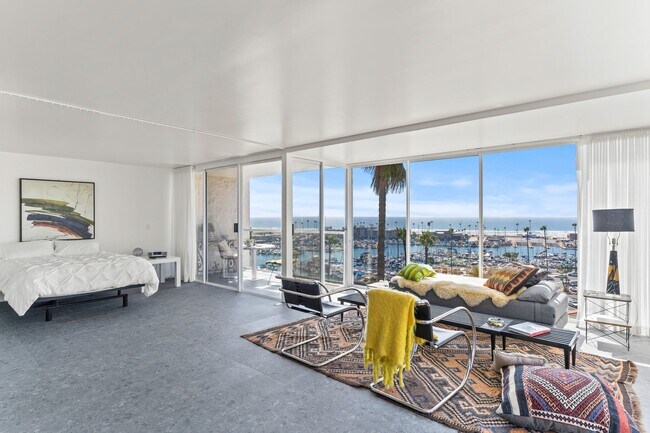 Photo - 1200 Harbor Dr N