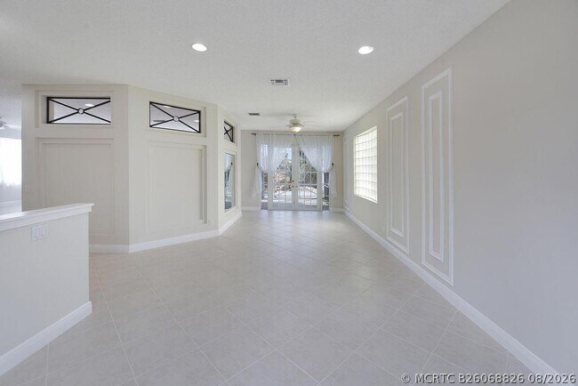Photo - 7259 Norwich Ln