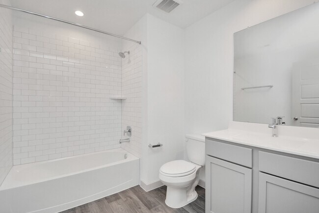 Photo - 12814 Heddington Grv Ln