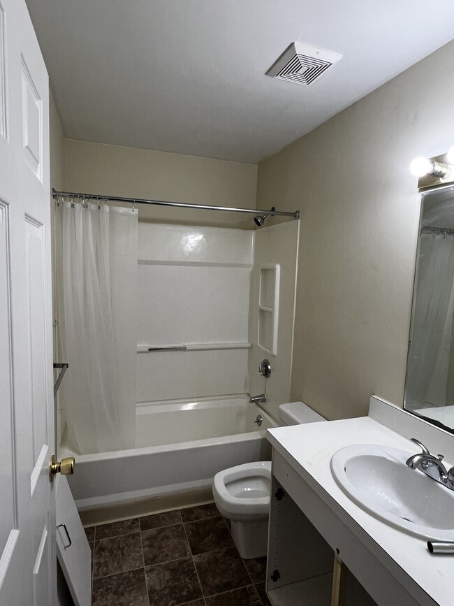 Photo - The Falls Loft Unit 56-604