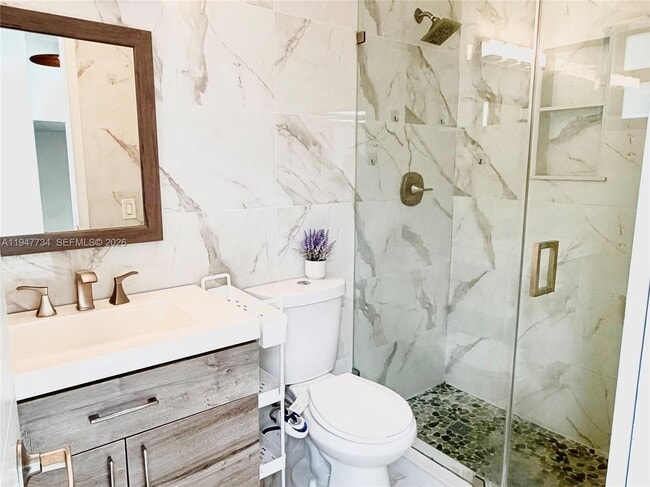 Photo - 673 W 60th St Unit B