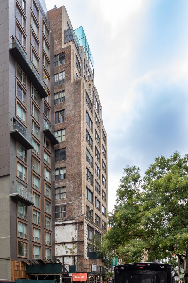 Photo - 46-50 W 29th St