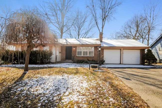 Building Photo - 10505 E 79th St