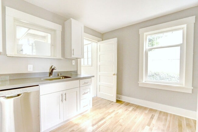 Photo - 502 NE 72nd St Unit B