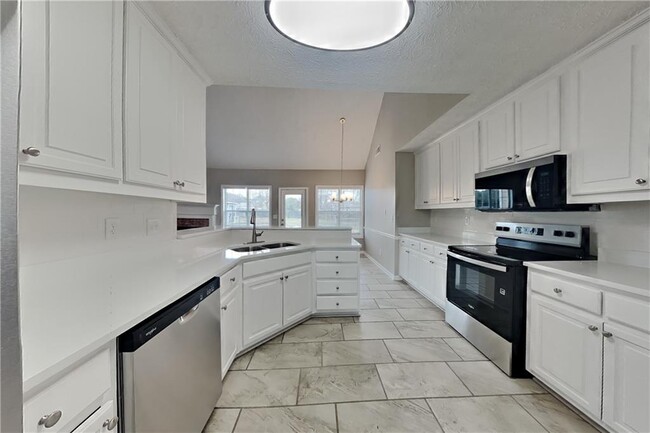 Photo - 129 Graybrook Ct