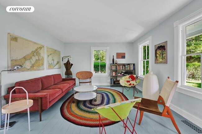 Photo - 17 Montauk Ave