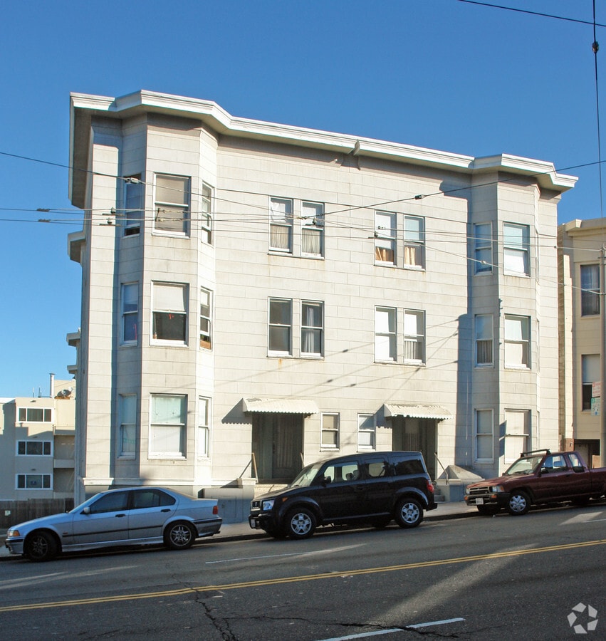 322 Stanyan - 322 Stanyan