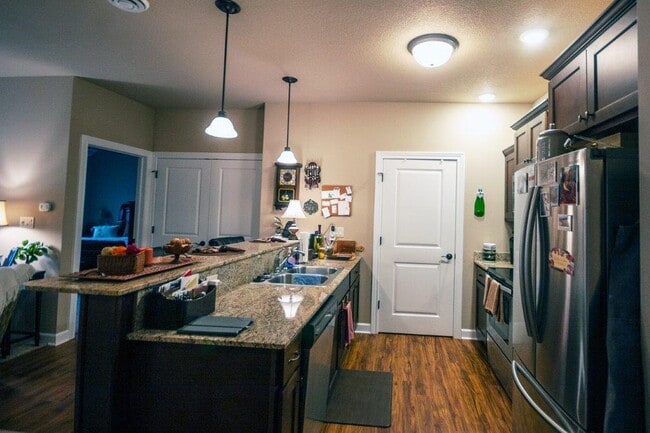 Photo - Cardinal South Apartments