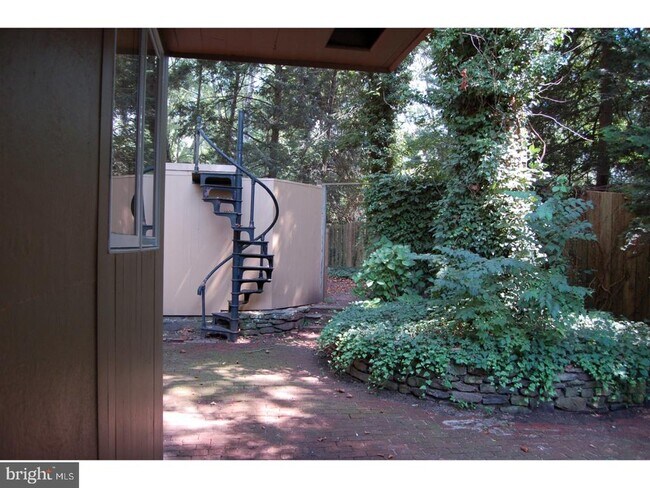 Photo - 1204 General Mercer Ave