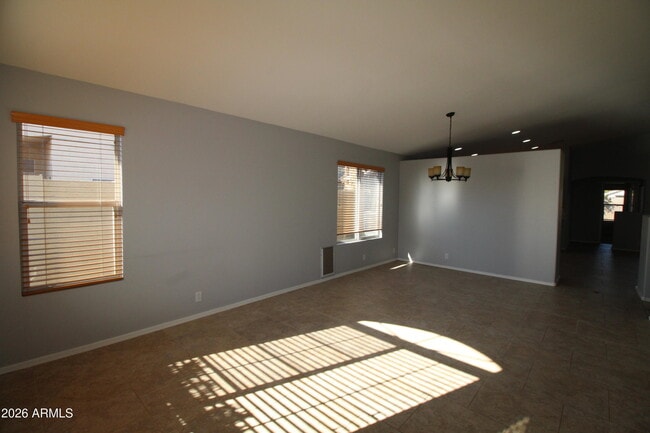 Photo - 1426 E Detroit St