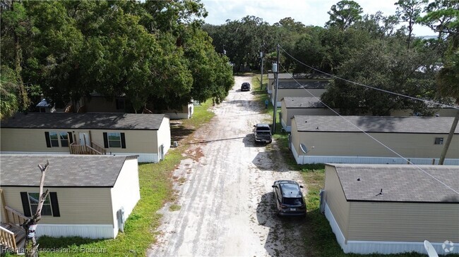 Building Photo - 12 Crawford Dr Rental