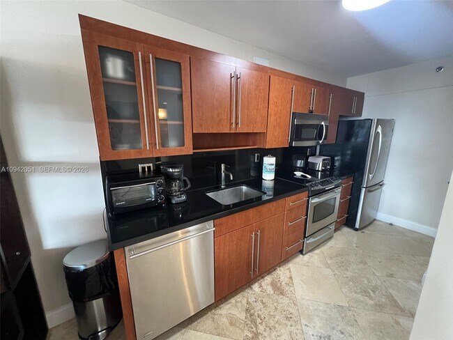 Photo - 100 Lincoln Rd Unit 716