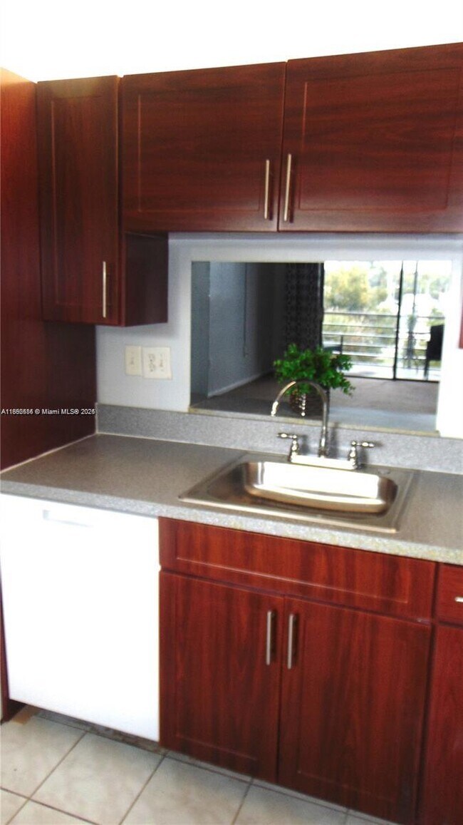 Photo - 1800 SW 81st Ave Unit 1403