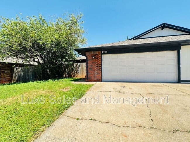 Photo - 7210 Kings Manor Ct