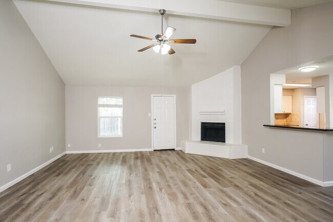 Photo - 16751 Dew Drop Ln