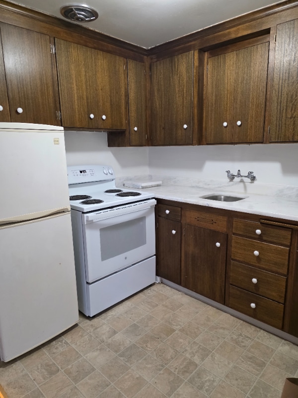 Photo - 2349 W Newton St