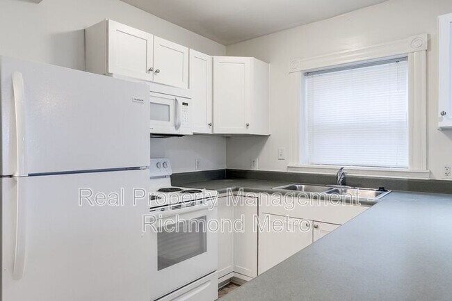 Photo - 1818 Parkwood Ave