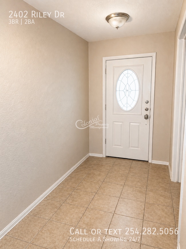 Photo - 2402 Riley Dr