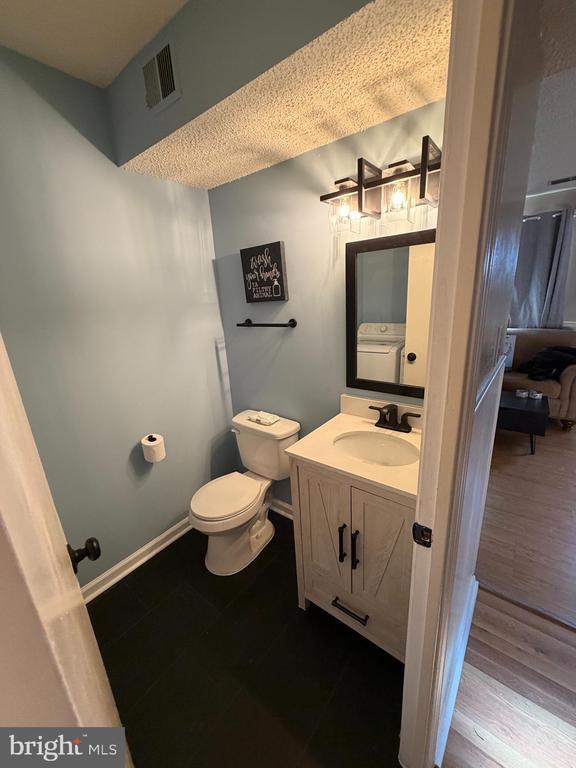 Photo - 218 Moore Dr