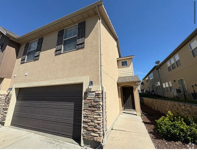 Building Photo - 1294 Willow Way Rental