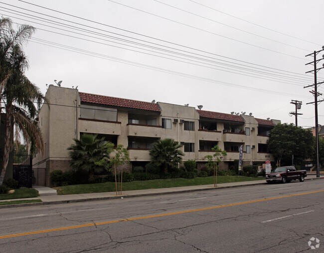 Haskell III Apartments