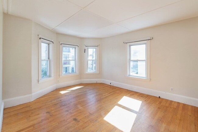Photo - 40 Montfern Ave Apartment Unit 2