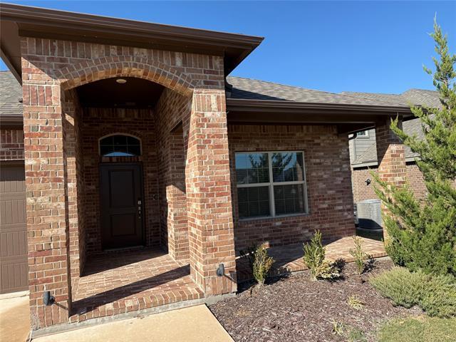 Photo - 1908 Albany Ln