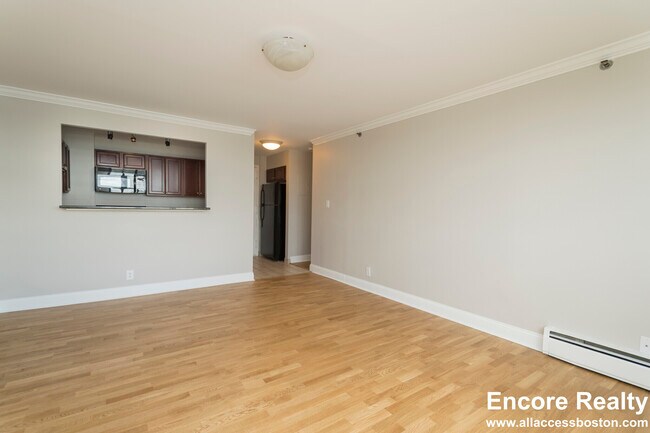 Building Photo - 1410 Columbia Rd Unit 712E