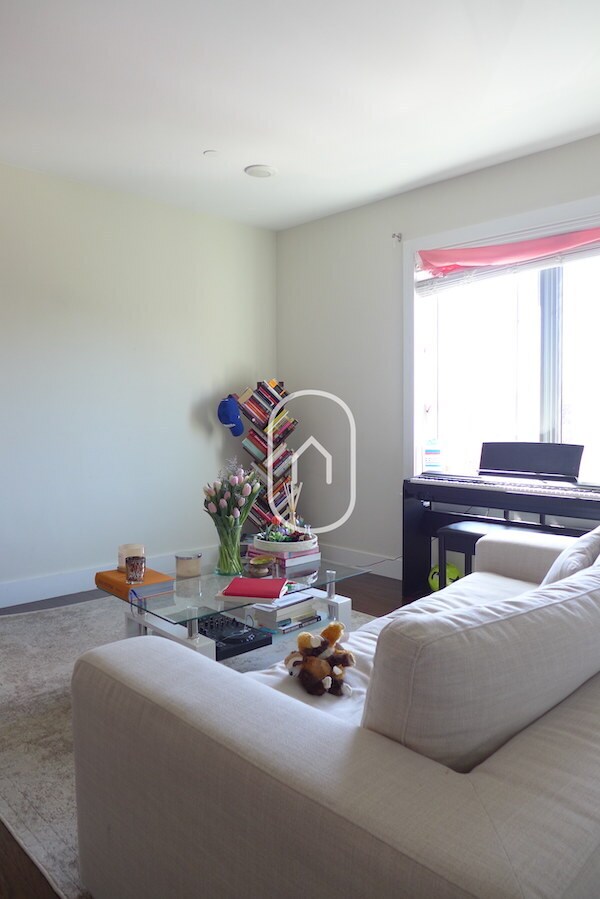 Photo - 671 Massachusetts Ave