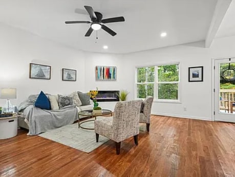 Photo - 3925 Pineshore Cir