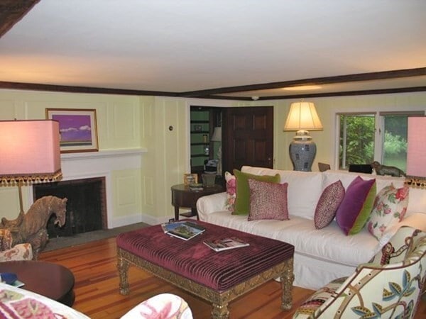 Photo - 76 School House Ln