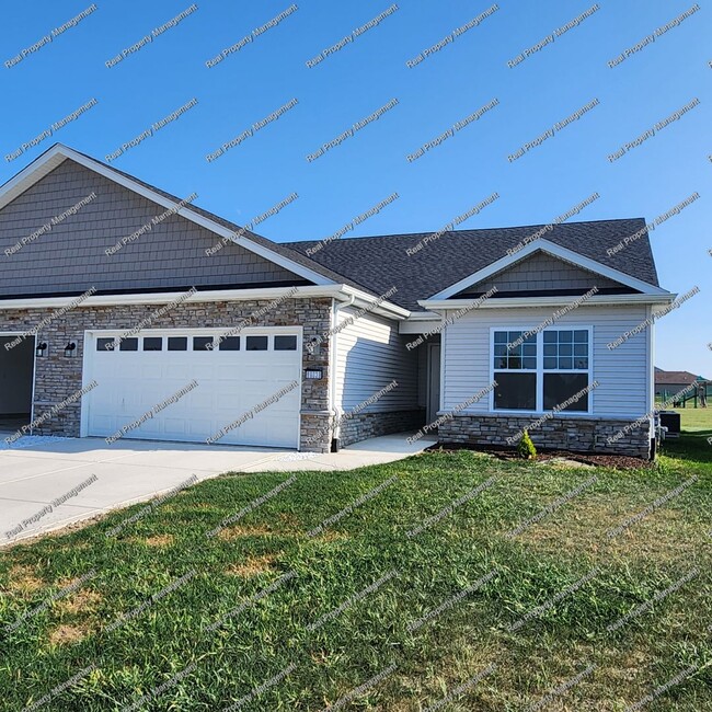 Building Photo - Brand New 3 Bedroom Duplex