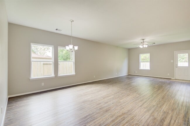 Photo - 6026 Burnet Bend Ave