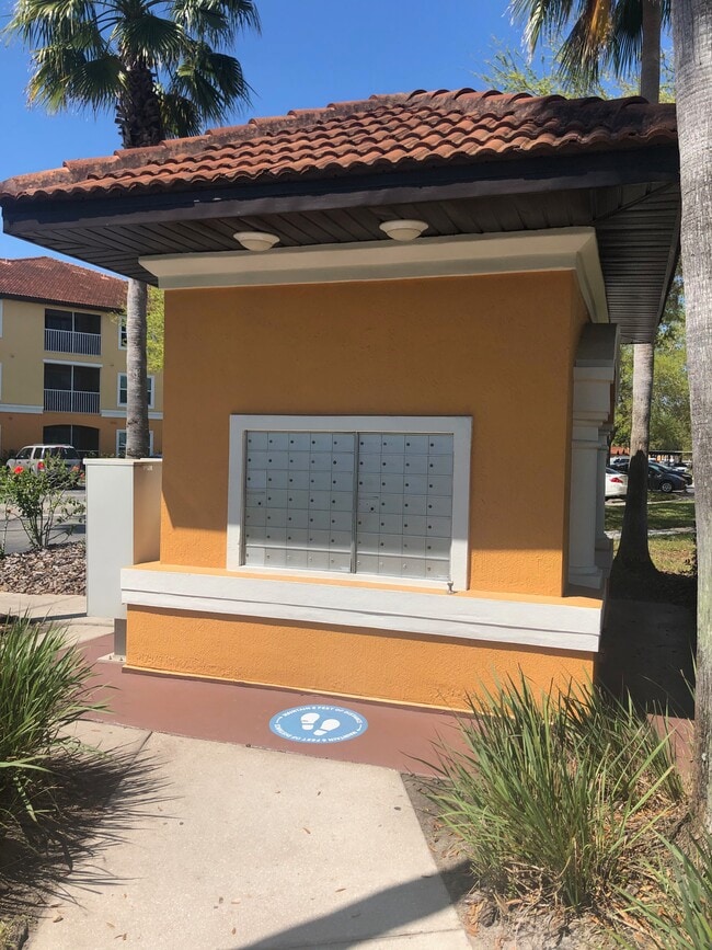 Photo - 5475 Vineland Rd Unidad 8313