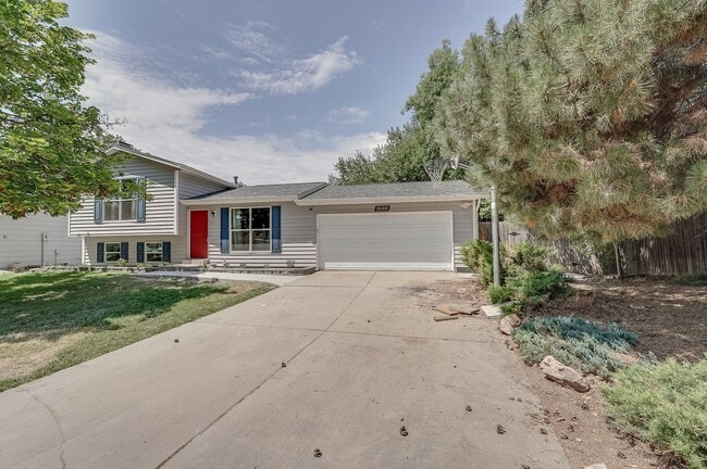 Photo - Cul-de-Sac Comfort | Updated Interior + Large Fenced Yard