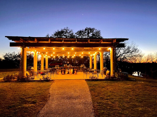 Photo - 607 Blueberry Hill Unidad SI ID1492693P