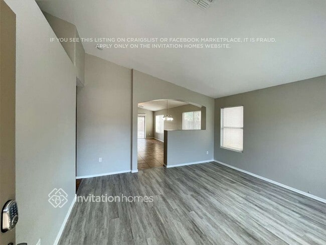 Photo - 25841 W Whyman St