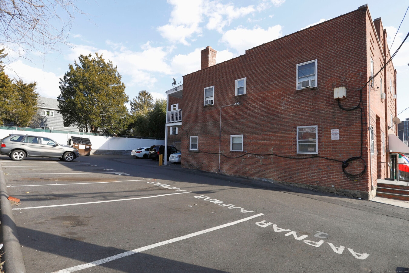 Photo - 151 Spruce St