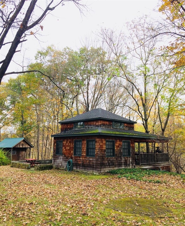 Building Photo - 186 Taylor Rd