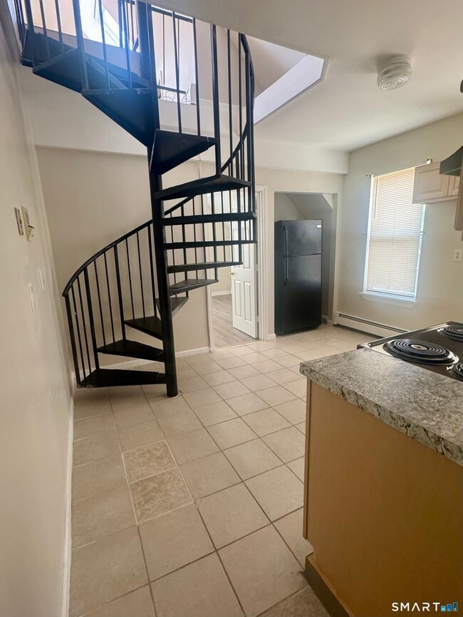 Photo - 640 Elm St Unit 3R