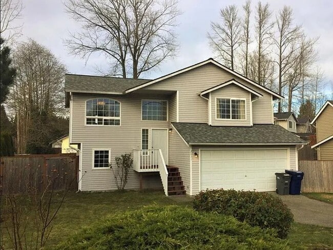 Everett Single Family Home 3 Bed, 1.5 Bath... - Everett Single Family Home 3 Bed, 1.5 Bath...