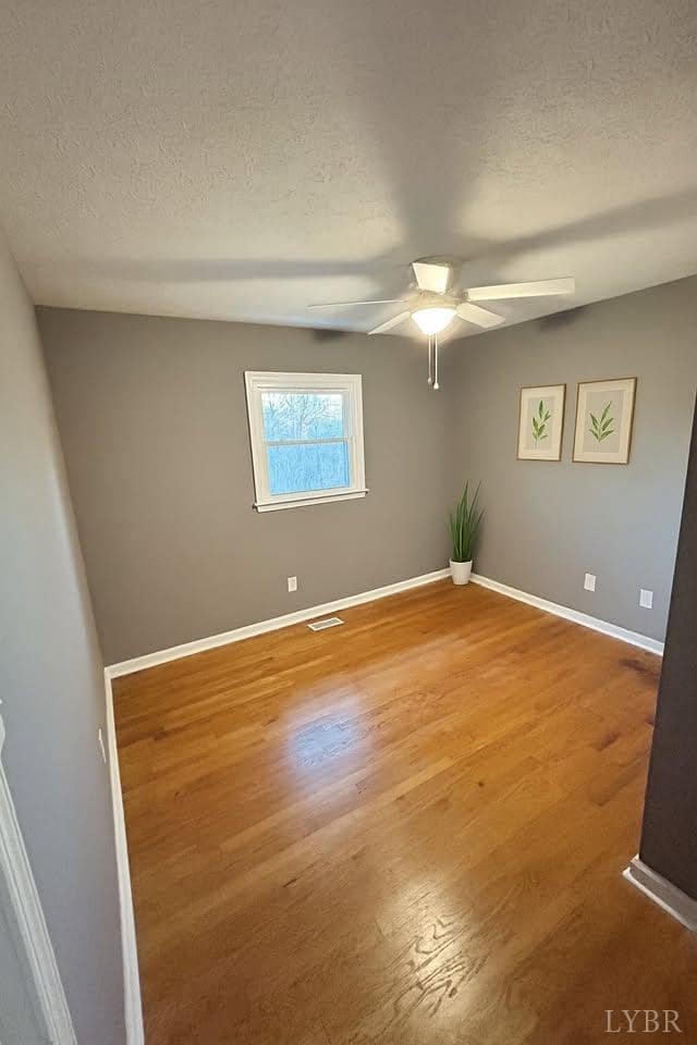 Photo - 251 Lakeview Dr