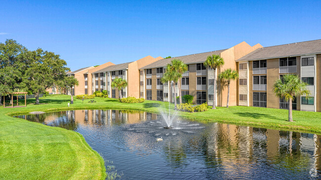 Building Photo - Retreat @ Golf Links Rental