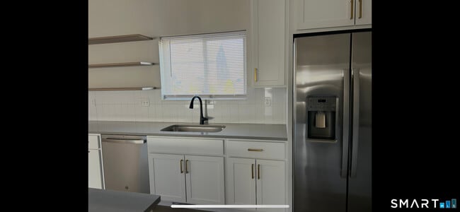 Photo - 62 Soundview Ave