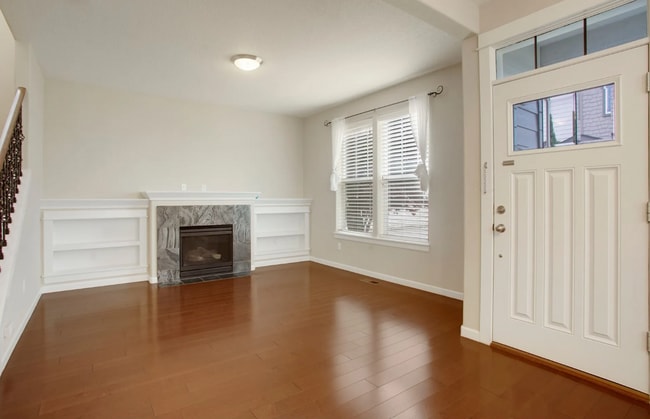 Photo - 253 NE Sloane Way