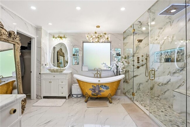 Building Photo - 341 Emporia Loop